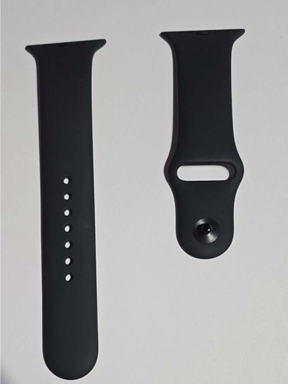 Apple 46mm Black Sport Band - M/L